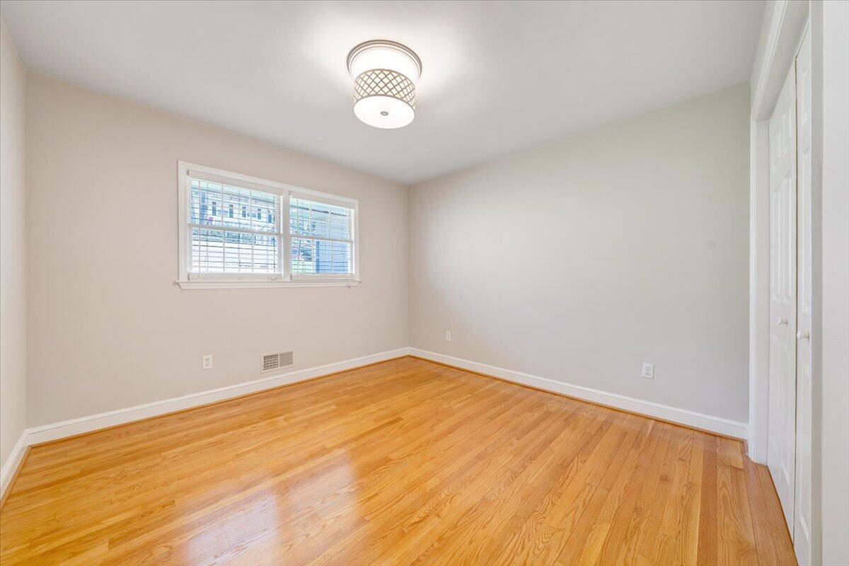 3119 Stoneridge Road Southwest Roanoke, VA 24014 - Photo 39 of 73 037-MIB03032