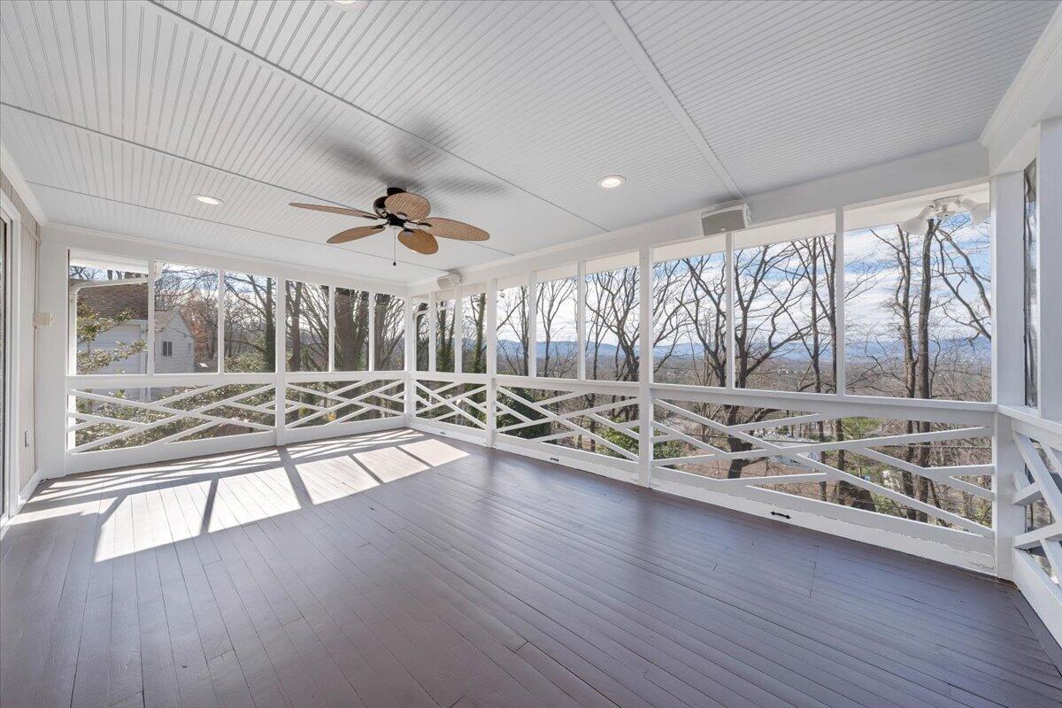 3119 Stoneridge Road Southwest Roanoke, VA 24014 - Photo 61 of 73 022-MIB02915