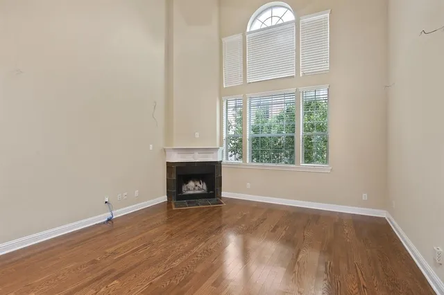 $3,550 | 5812 La Vista Drive, Dallas, TX 75206