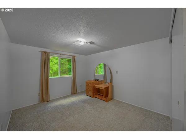 $509,000 | 1070 East 15th Street, Coquille, OR 97423