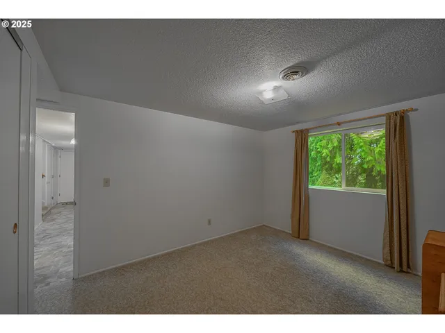 $535,000 | 1070 East 15th Street, Coquille, OR 97423