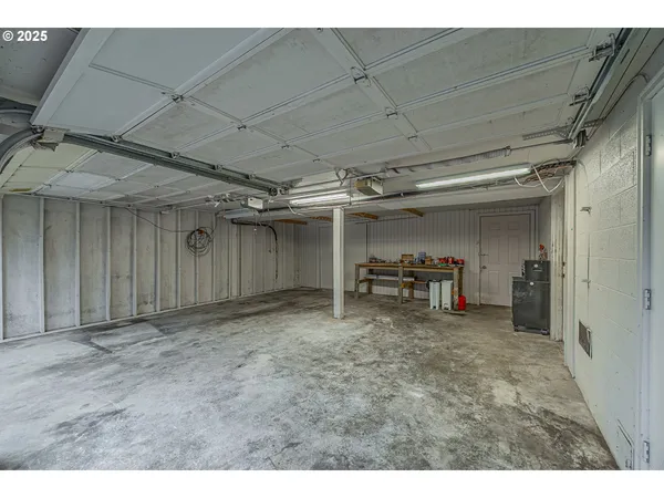 $509,000 | 1070 East 15th Street, Coquille, OR 97423