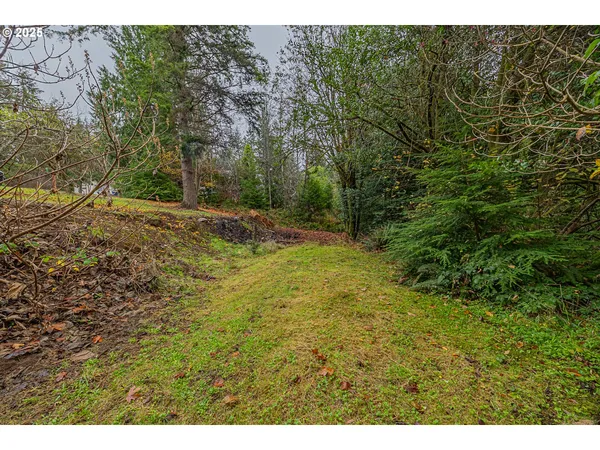 $509,000 | 1070 East 15th Street, Coquille, OR 97423