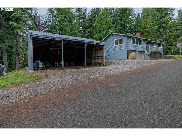 $535,000 | 1070 East 15th Street, Coquille, OR 97423
