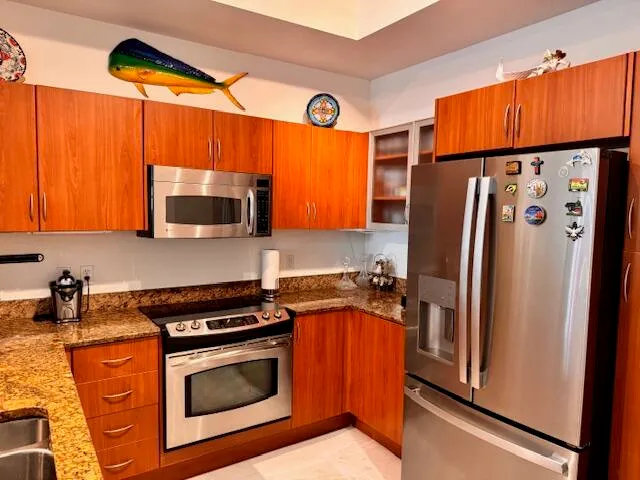 $4,000 | 804 East Windward Way, Unit 103, Lantana, FL 33462