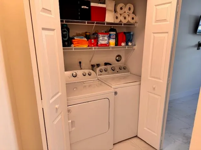 $4,000 | 804 East Windward Way, Unit 103, Lantana, FL 33462