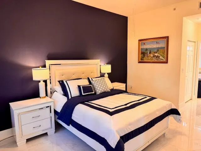 $4,000 | 804 East Windward Way, Unit 103, Lantana, FL 33462