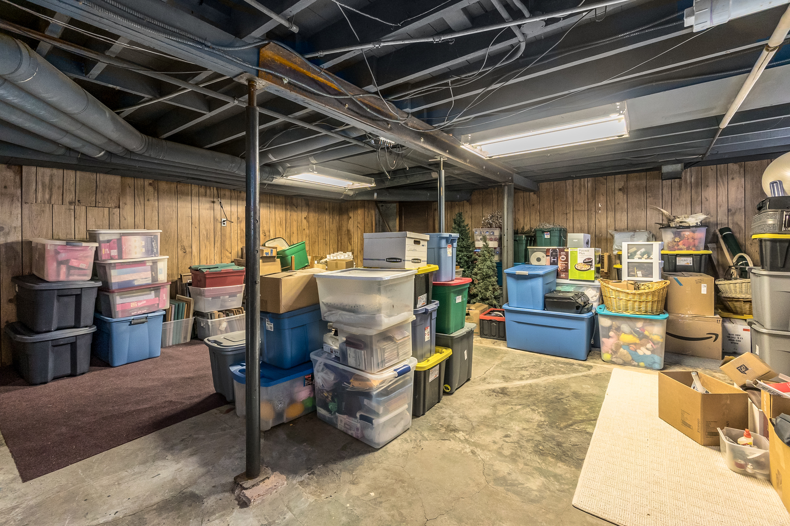 28W418 Batavia Road Warrenville, IL 60555 - Photo 14 of 24 a view of a storage room