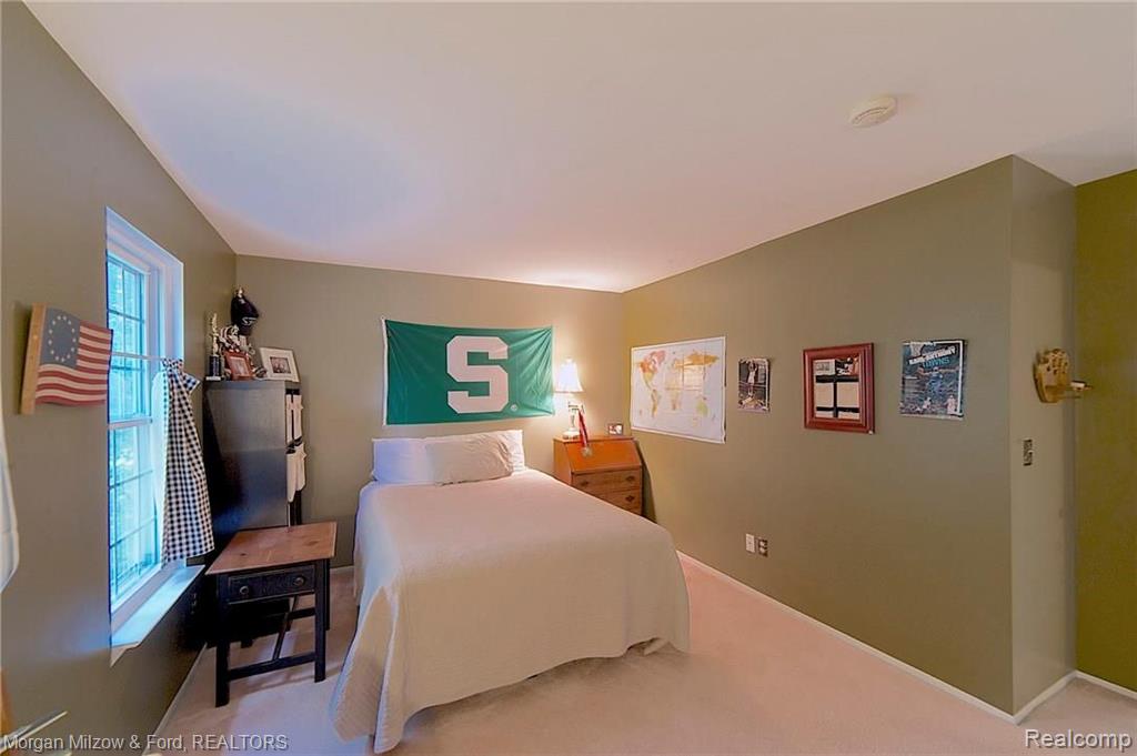 1070 East Fairview Court Rochester Hills, MI 48306 - Photo 25 of 35