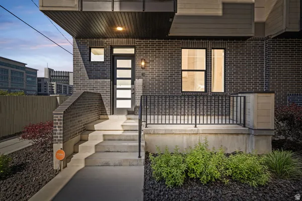 $975,000 | 250 North 100th Street West, Unit 118, Provo, UT 84601