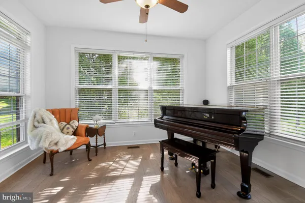 $849,999 | 90 Oxford Way, Huntingtown, MD 20639