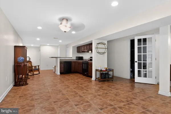 $849,999 | 90 Oxford Way, Huntingtown, MD 20639