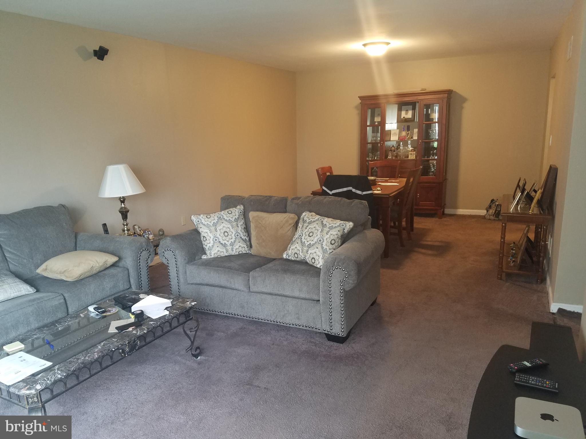 1895 Addison Road South, Unit 1895 District Heights, MD 20747 - Photo 4 of 10 Family Room