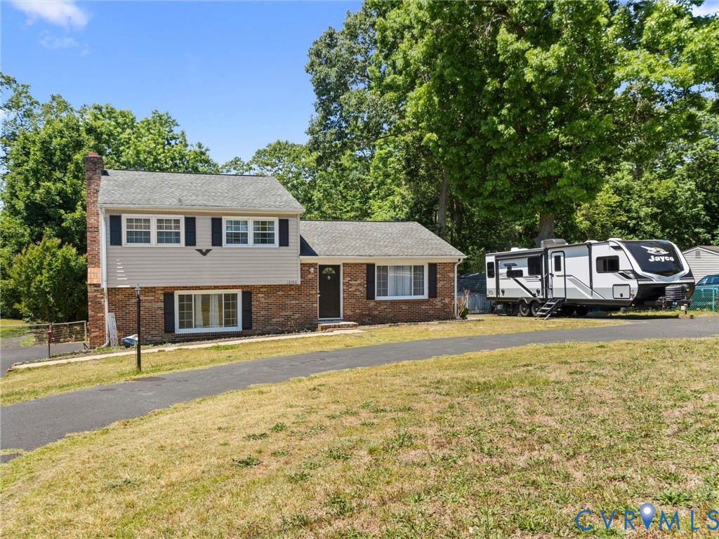 13100 South Chester Road Chester, VA 23831 - Photo 2 of 49