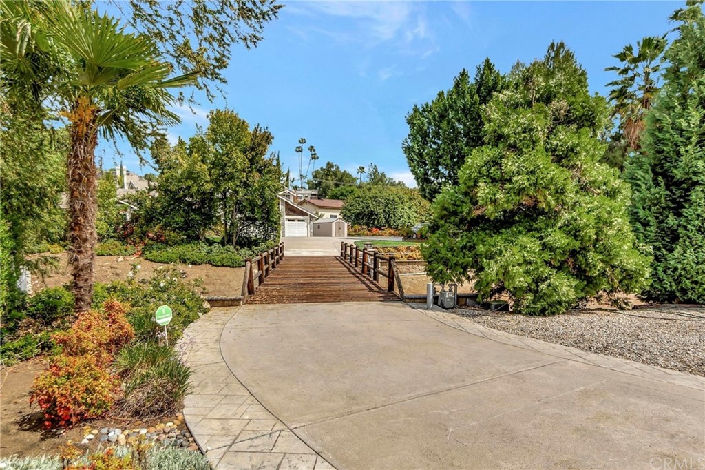 700 Pierre Road Walnut, CA 91789 - Photo 3 of 63