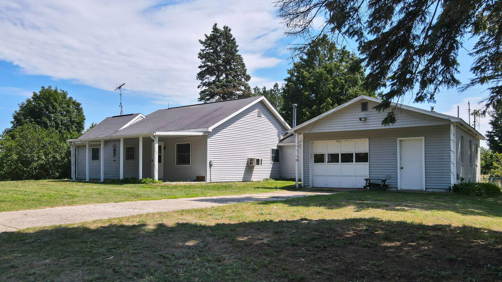 601 West 16 Road Mesick, MI 49668 - Photo 25 of 70 2-web-or-mls-DJI_0762