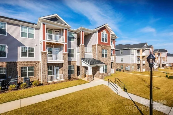 $1,726 | 12509 Crown Park Court, Unit B1, Charlotte, NC 28273