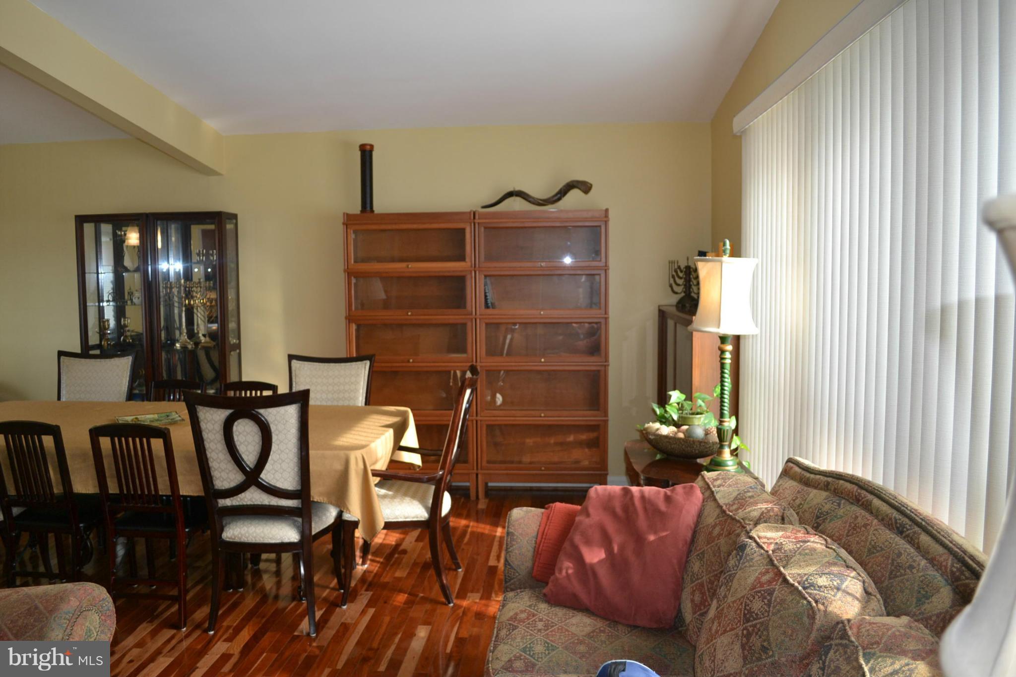 3208 Bonnie Road Baltimore, MD 21208 - Photo 3 of 21 a living room with furniture