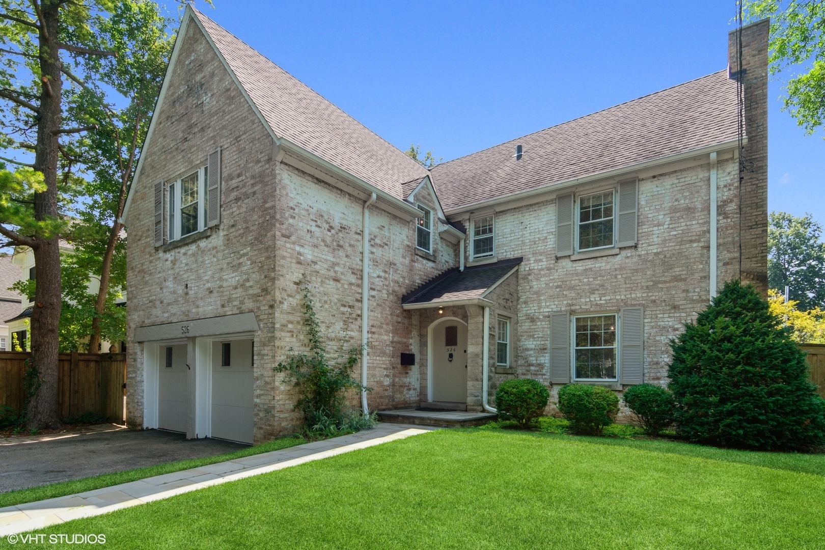 526 Orchard Lane Winnetka, IL 60093 - Photo 1 of 35