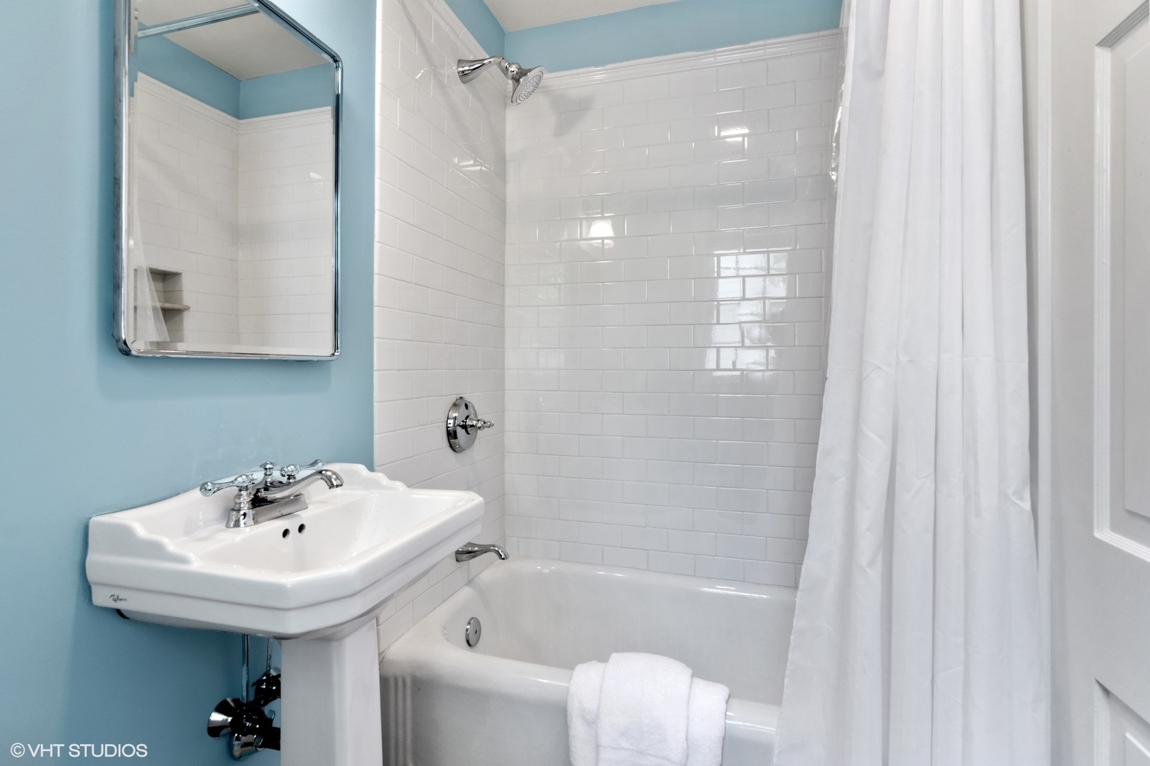 526 Orchard Lane Winnetka, IL 60093 - Photo 23 of 35