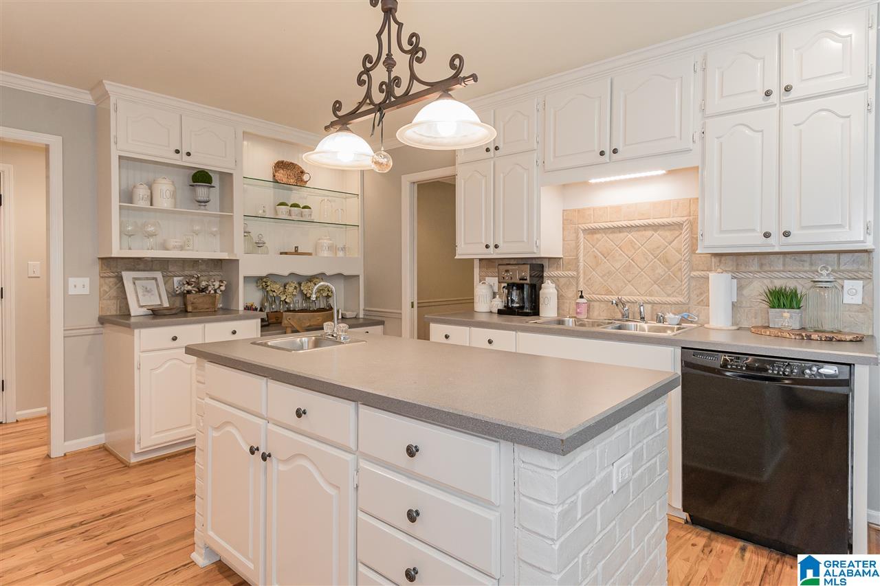 4425 Camp Coleman Road Trussville, AL 35173 - Photo 5 of 50