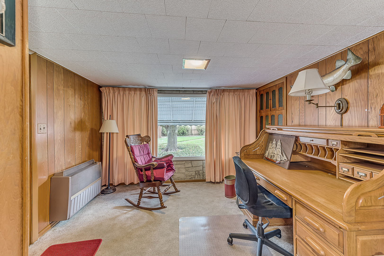 159 Parkview Drive Northlake, IL 60164 - Photo 13 of 24 a living room with furniture a window and a chandelier