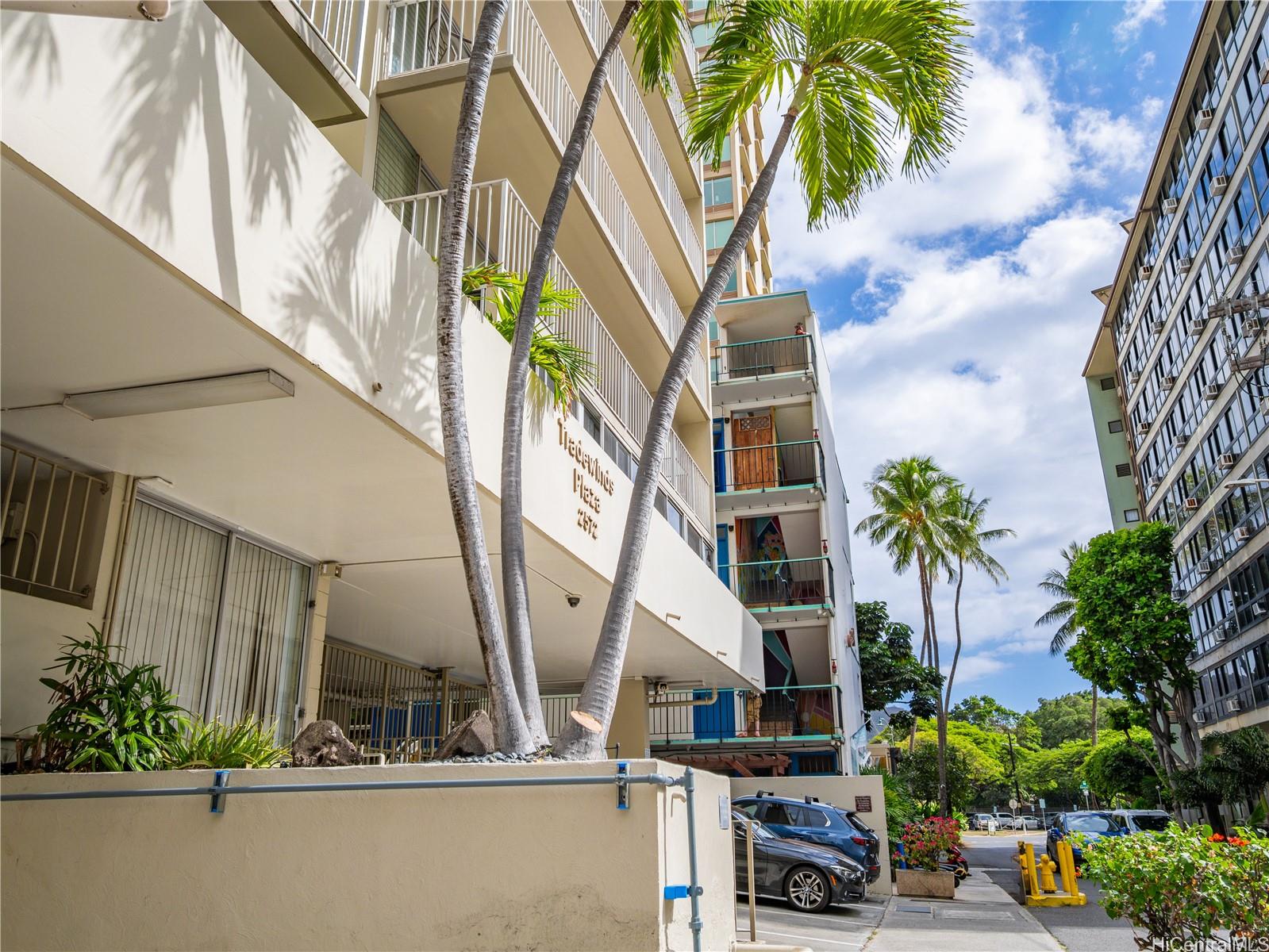 2572 Lemon Road, Unit 610 Honolulu, HI 96815 - Photo 24 of 24 a view of outdoor space and yard