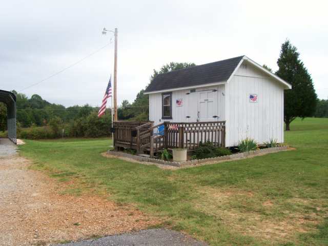 513 Black Snake Road Easley, SC 29640 - Photo 11 of 13