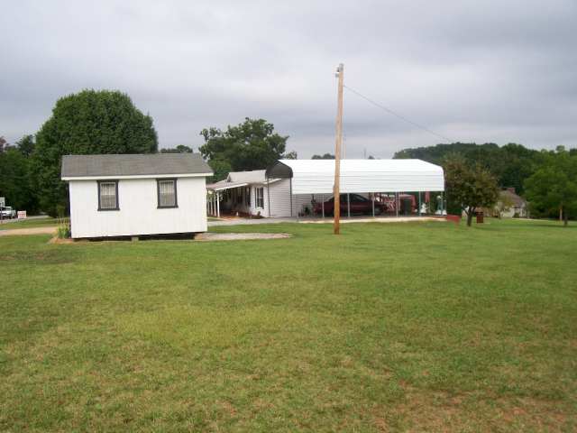 513 Black Snake Road Easley, SC 29640 - Photo 6 of 13