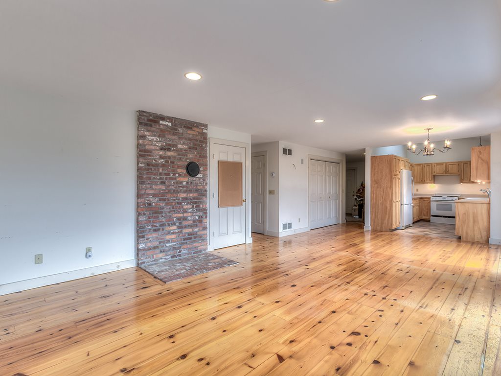 157 Curtis Farm Road Wilton, NH 03086 - Photo 11 of 39