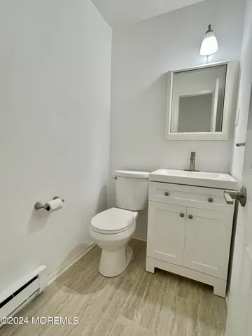 $2,400 | 175 Amberly Drive, Unit A, Manalapan, NJ 07726