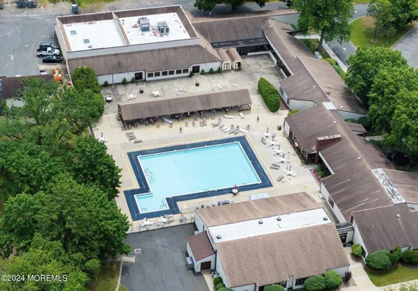 $2,300 | 175 Amberly Drive, Unit A, Manalapan, NJ 07726