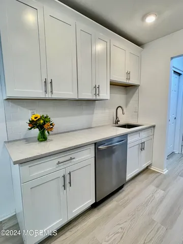 $2,400 | 175 Amberly Drive, Unit A, Manalapan, NJ 07726