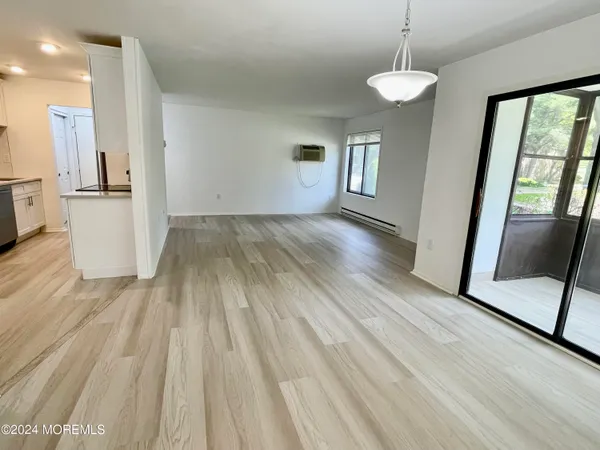 $2,300 | 175 Amberly Drive, Unit A, Manalapan, NJ 07726