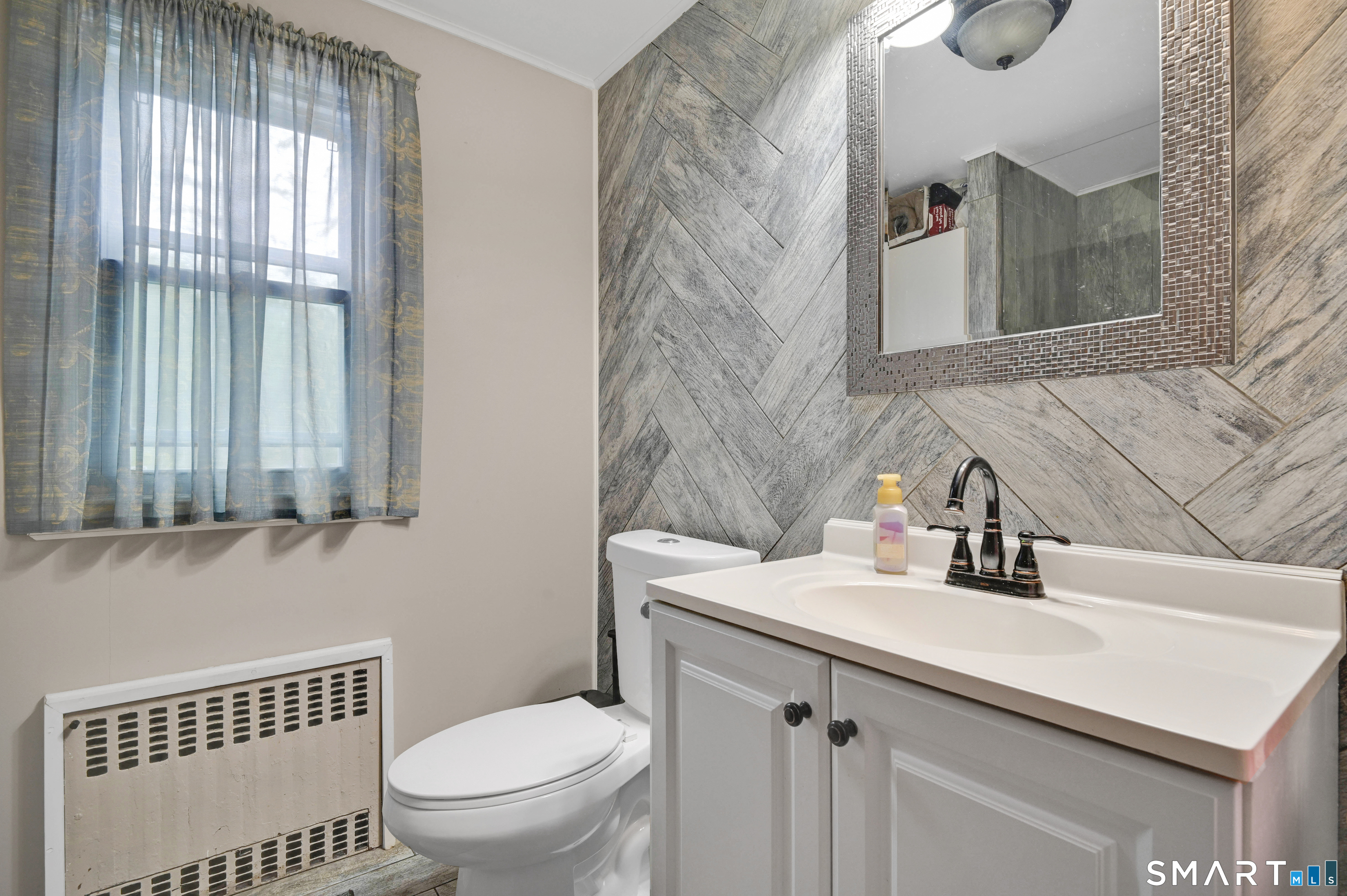 66 Case Street Bristol, CT 06010 - Photo 20 of 30