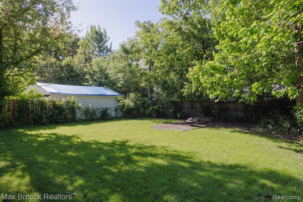 15711 West 14 Mile Road Franklin, MI 48025 - Photo 15 of 18