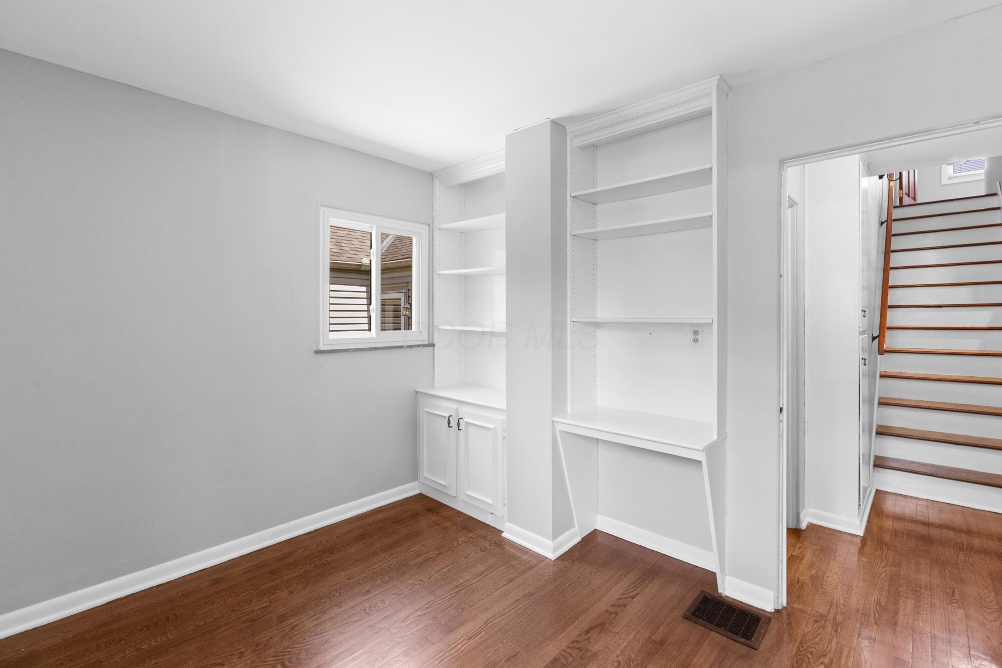2454 Cranford Road Columbus, OH 43221 - Photo 21 of 42