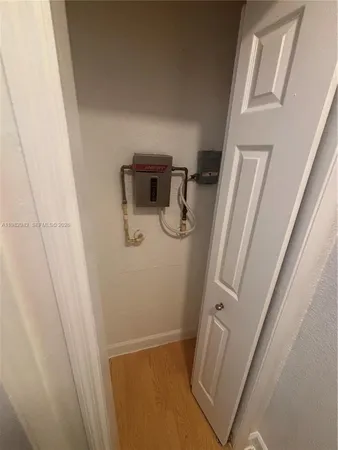 $1,650 | 300 Southwest 4th Court, Unit 9, Fort Lauderdale, FL 33315