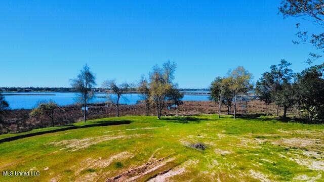 Oleander Lane Biloxi, MS 39532 - Photo 6 of 20 9