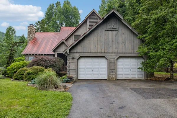 $1,524,999 | 25002510 Chimney Springs Road, Cookeville, TN 38506