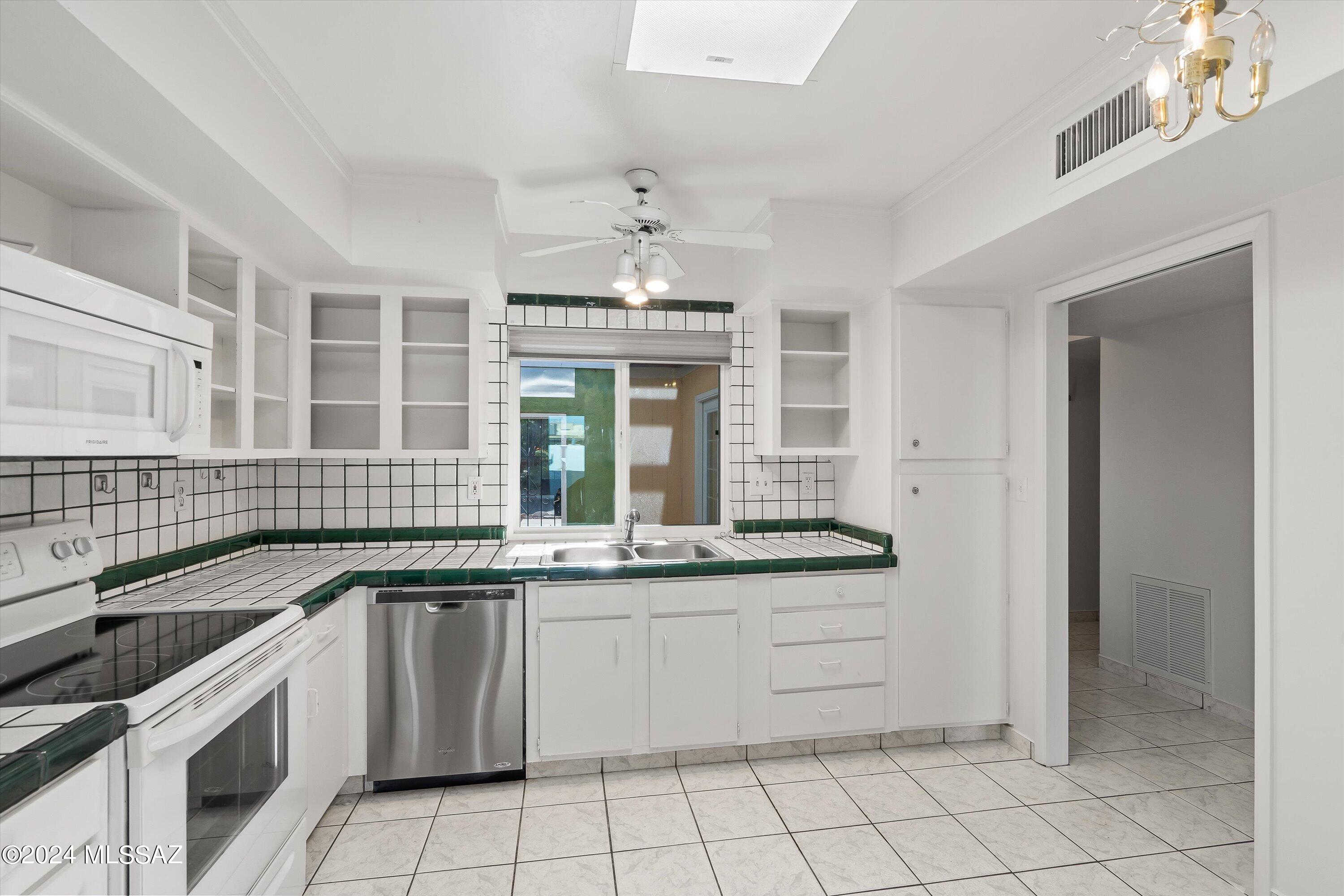 4802 East Fort Lowell Road, Unit L Tucson, AZ 85712 - Photo 17 of 41 Gallery Image 17