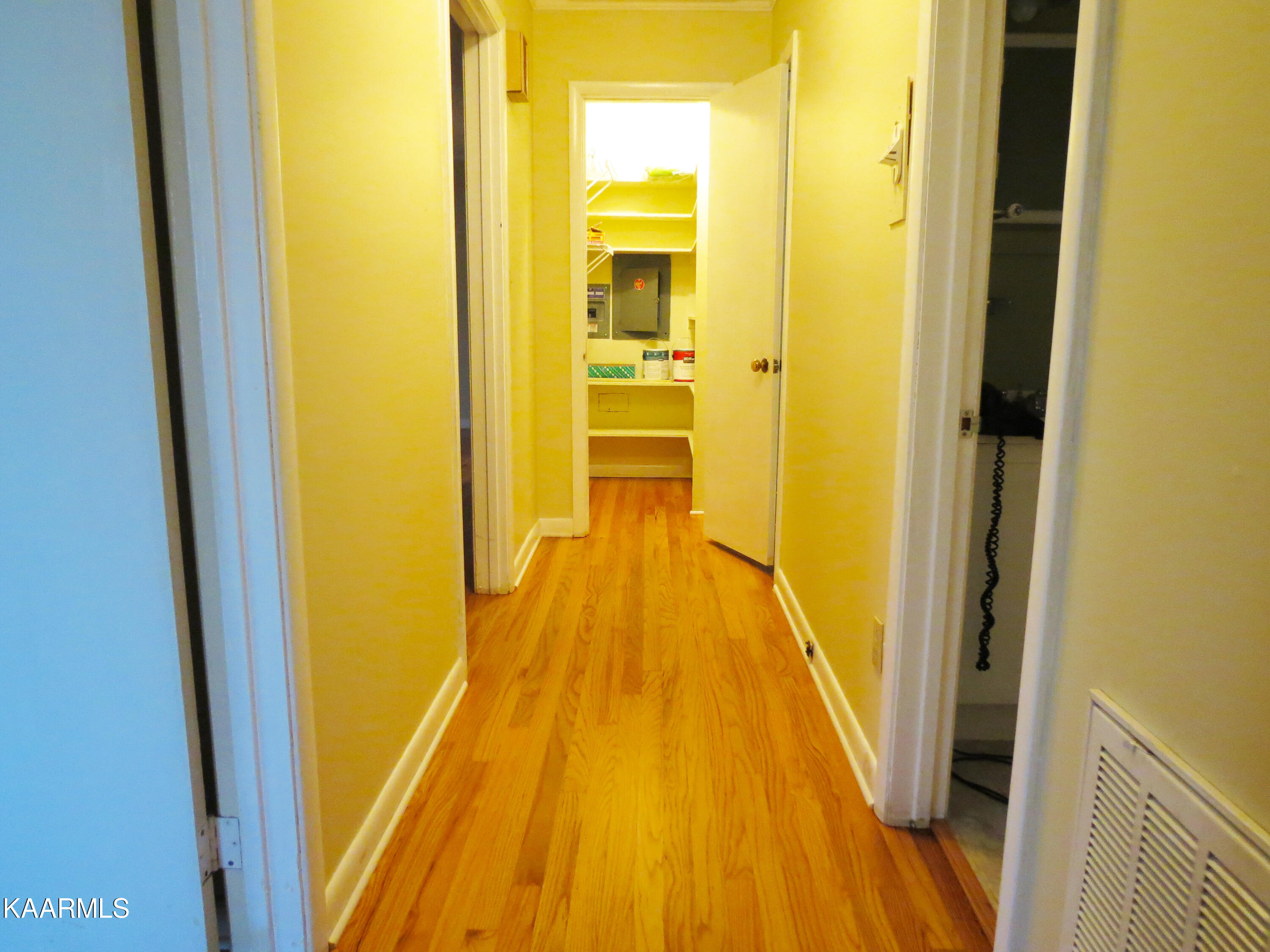 126 South Seneca Road Oak Ridge, TN 37830 - Photo 19 of 38 seneca6