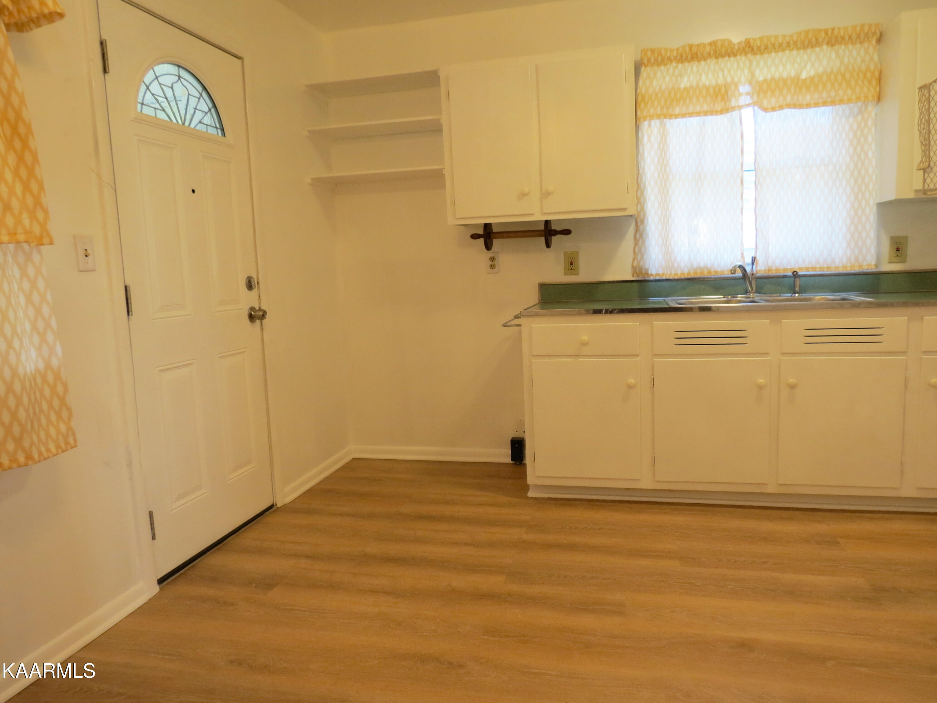 126 South Seneca Road Oak Ridge, TN 37830 - Photo 33 of 38 seneca09