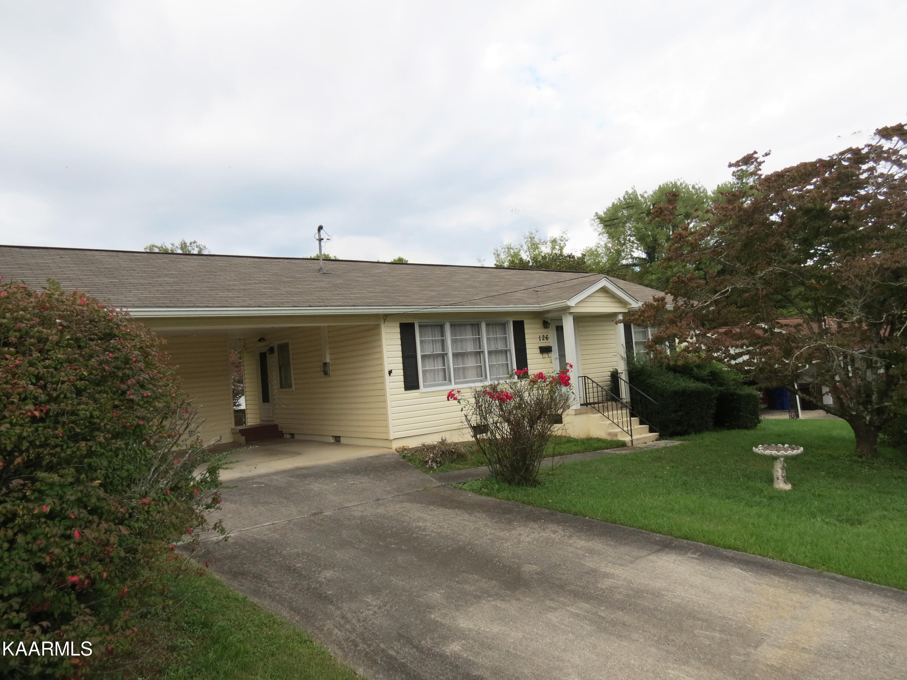 126 South Seneca Road Oak Ridge, TN 37830 - Photo 5 of 38 seneca16