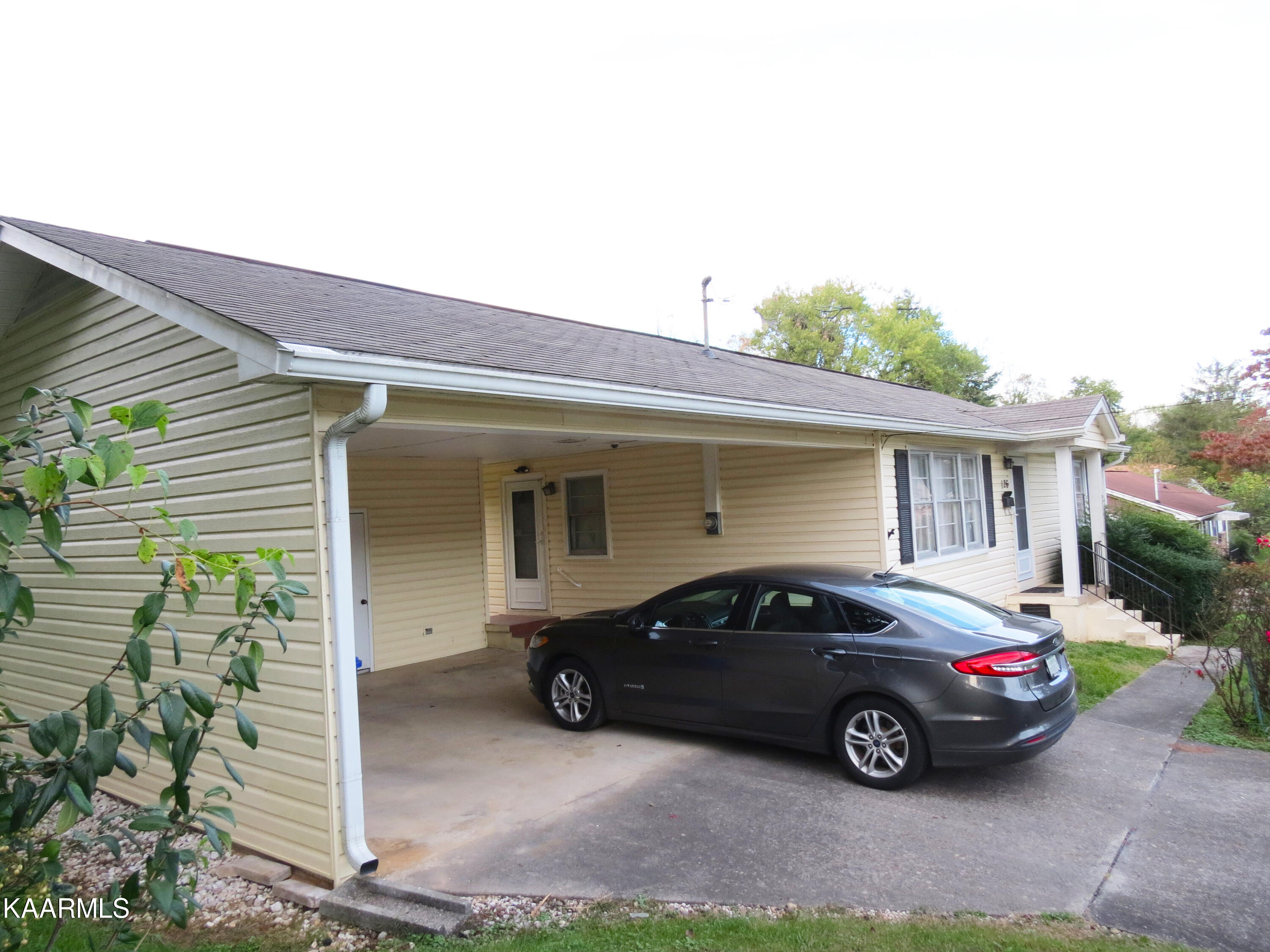 126 South Seneca Road Oak Ridge, TN 37830 - Photo 6 of 38 seneca14