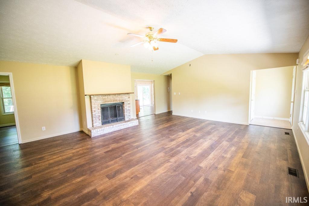 1035 Splinter Ridge Road Spencer, IN 47460 - Photo 5 of 32