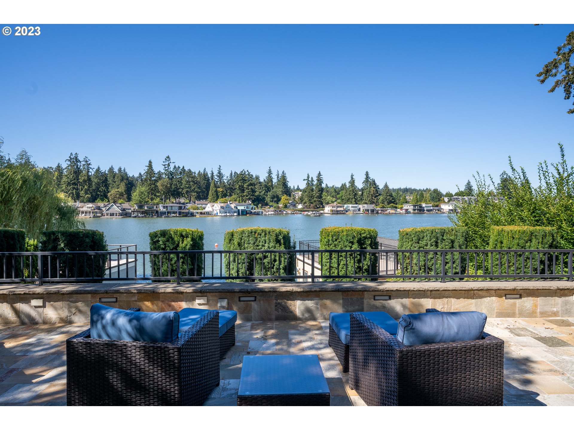 445 Northshore Road Lake Oswego, OR 97034 - Photo 14 of 42