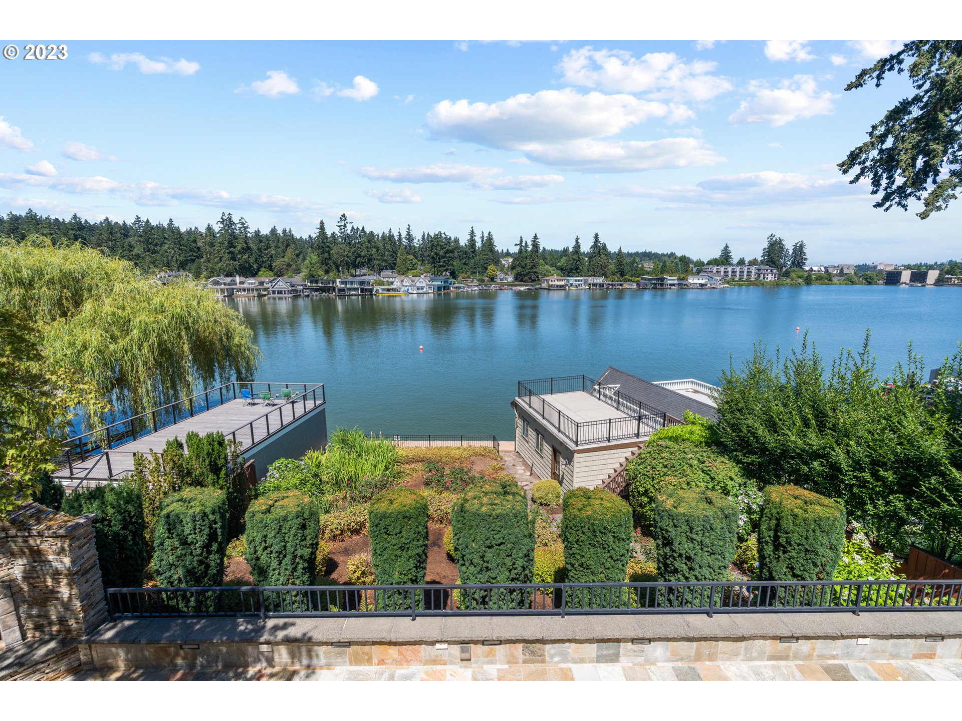 445 Northshore Road Lake Oswego, OR 97034 - Photo 27 of 42