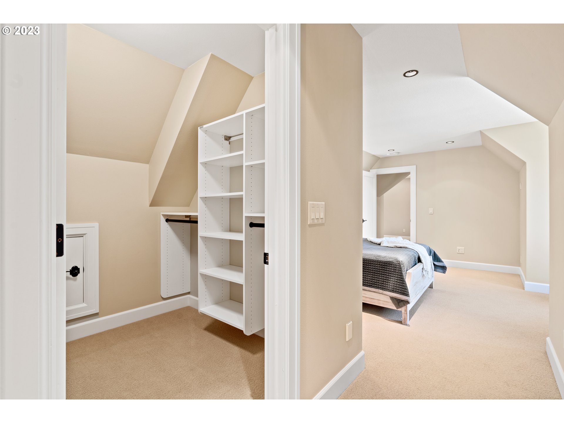 445 Northshore Road Lake Oswego, OR 97034 - Photo 35 of 42