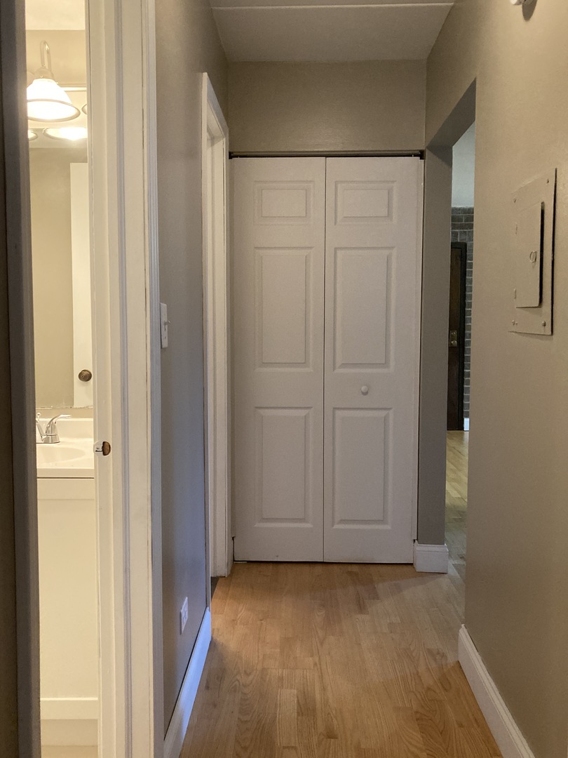 238 East Bailey Road, Unit E Naperville, IL 60565 - Photo 10 of 21 Gallery Image 10